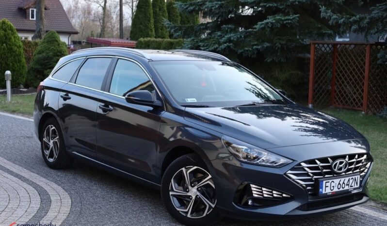 HYUNDAI I30  | FWD (przód) | Manualna | 110 KM | Granatowy full