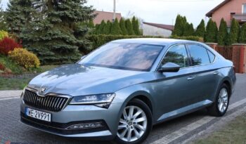 Skoda Superb  | Fwd (Przód) | Automatyczna | 190 Km | Niebieski