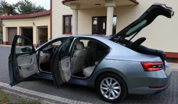 SKODA Superb  | FWD (przód) | Automatyczna | 190 KM | Niebieski full
