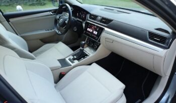SKODA Superb  | FWD (przód) | Automatyczna | 190 KM | Niebieski full