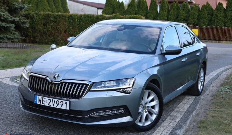 SKODA Superb  | FWD (przód) | Automatyczna | 190 KM | Niebieski full