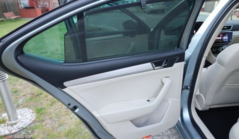 SKODA Superb  | FWD (przód) | Automatyczna | 190 KM | Niebieski full