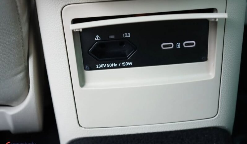 SKODA Superb  | FWD (przód) | Automatyczna | 190 KM | Niebieski full