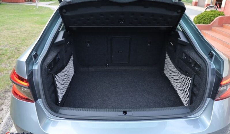 SKODA Superb  | FWD (przód) | Automatyczna | 190 KM | Niebieski full