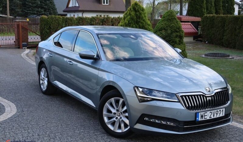 SKODA Superb  | FWD (przód) | Automatyczna | 190 KM | Niebieski full