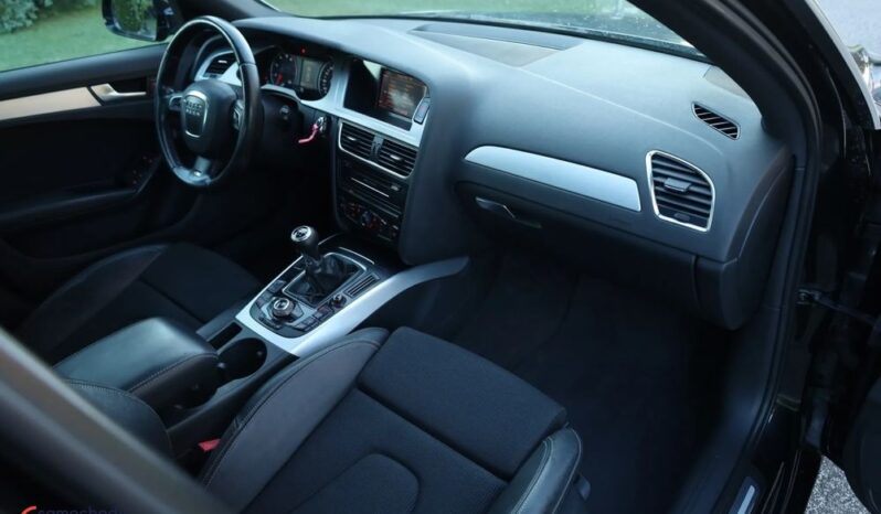 AUDI A4 Limousine | FWD (przód) | Manualna | 120 KM | Czarny full