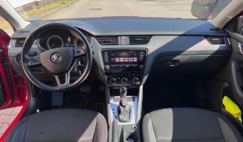 SKODA Octavia  | FWD (przód) | Automatyczna | 115 KM | Czerwony full