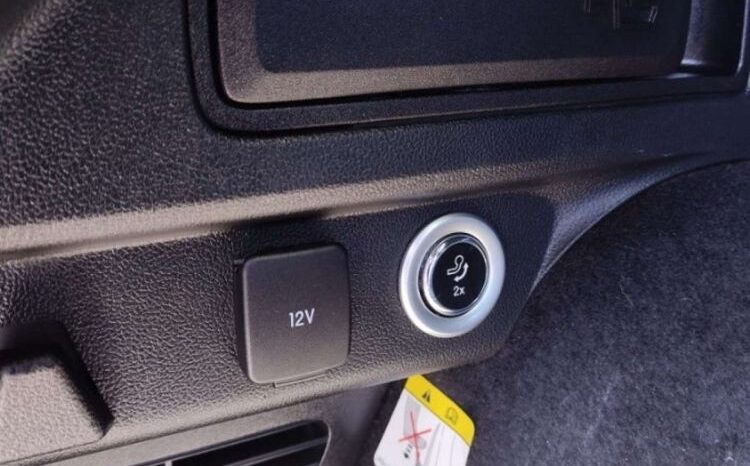 FORD Kuga  | 4×4 (doł. automatycznie) | Automatyczna | 190 KM | Szary full