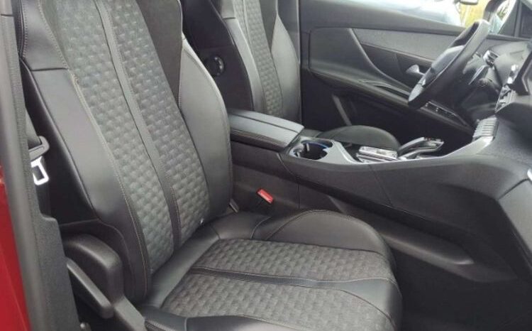 PEUGEOT 3008  | FWD (przód) | Automatyczna | 225 KM | Czerwony full