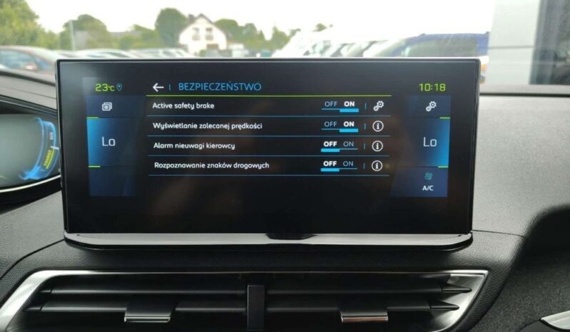 PEUGEOT 3008  | FWD (przód) | Automatyczna | 225 KM | Czerwony full