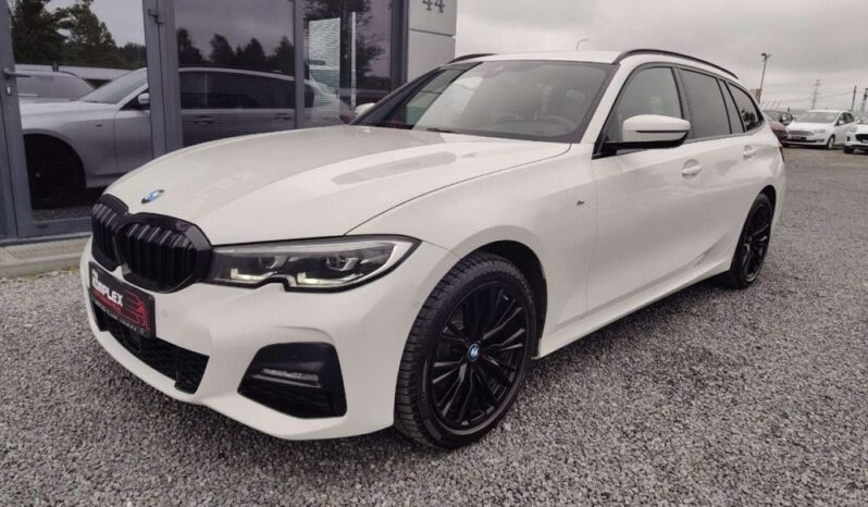 BMW Seria 3 | 4×4 (doł. automatycznie) | Automatyczna | 190 KM | Biały full