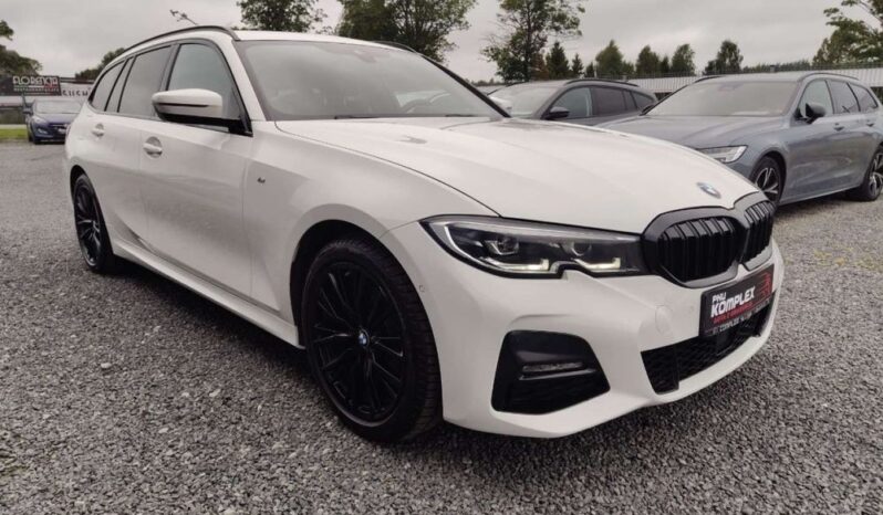 BMW Seria 3 | 4×4 (doł. automatycznie) | Automatyczna | 190 KM | Biały full