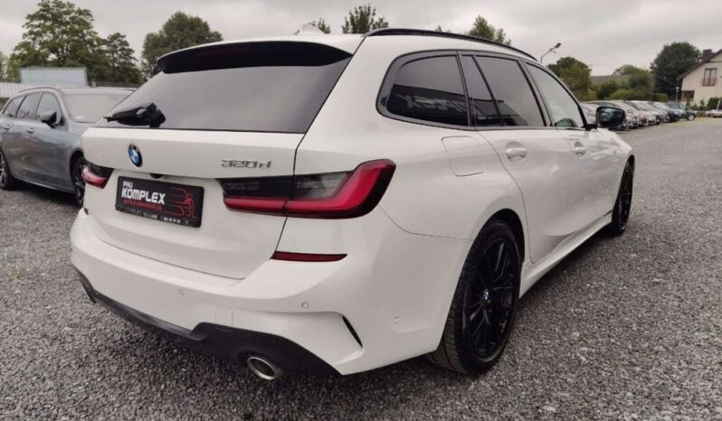 BMW Seria 3 | 4×4 (doł. automatycznie) | Automatyczna | 190 KM | Biały full