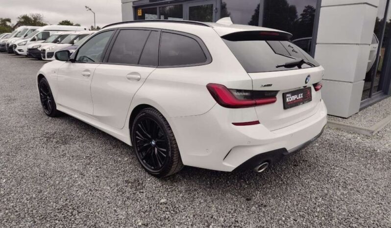 BMW Seria 3 | 4×4 (doł. automatycznie) | Automatyczna | 190 KM | Biały full