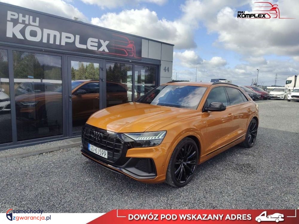 Audi Q8  | 4X4 (Stały) | Automatyczna | 286 Km | Pomarańczowy