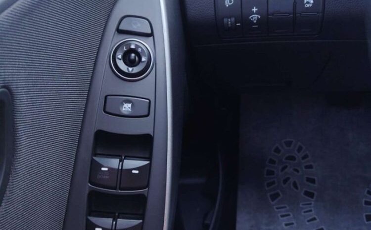 HYUNDAI I30  | FWD (przód) | Manualna | 110 KM | Czarny full