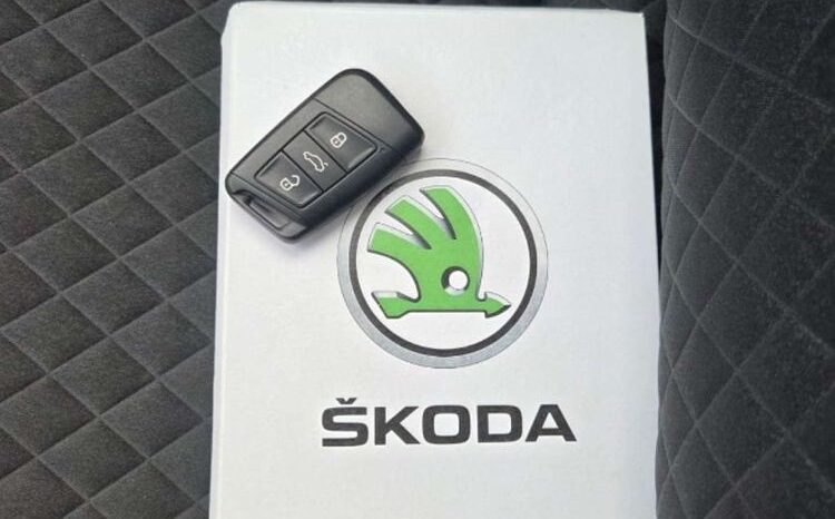 SKODA Superb  | FWD (przód) | Automatyczna | 150 KM | Niebieski full