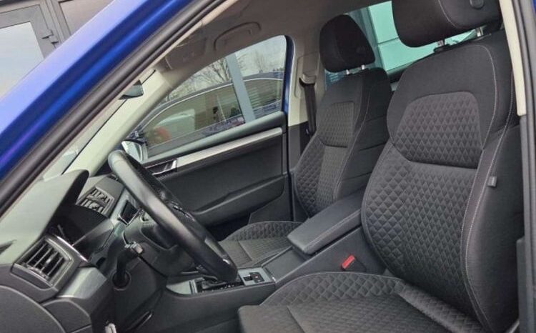 Skoda Superb | FWD (przód) | Automatyczna | 150 KM | Niebieski full