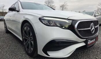MERCEDES-BENZ Klasa E | 4×4 (doł. automatycznie) | Automatyczna | 197 KM | Biały full