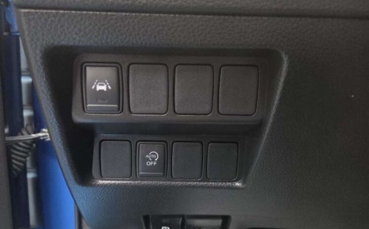 NISSAN Qashqai  | FWD (przód) | Manualna | 159 KM | Niebieski full