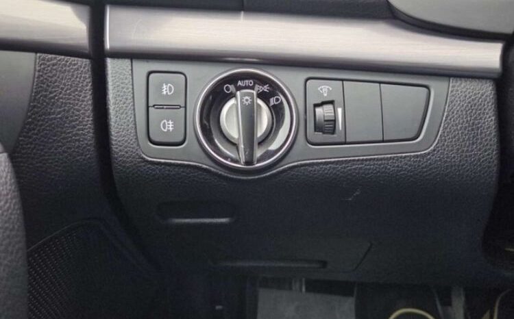 Hyundai i40 | FWD (przód) | Automatyczna | 136 KM | Biały full