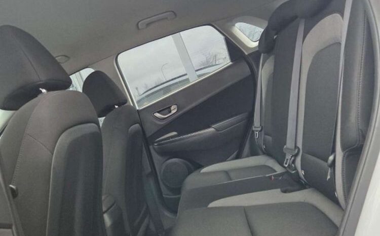 HYUNDAI Kona  | FWD (przód) | Manualna | 116 KM | Biały full
