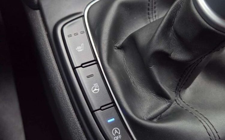 HYUNDAI Kona  | FWD (przód) | Manualna | 116 KM | Biały full