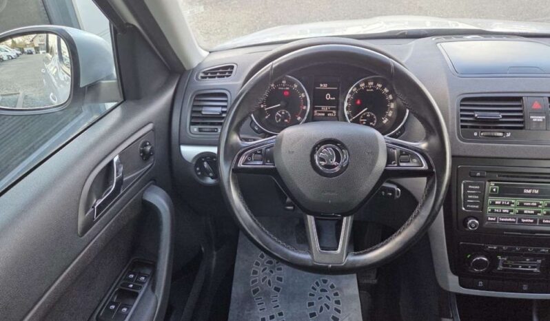 SKODA Yeti  | FWD (przód) | Manualna | 105 KM | Biały full