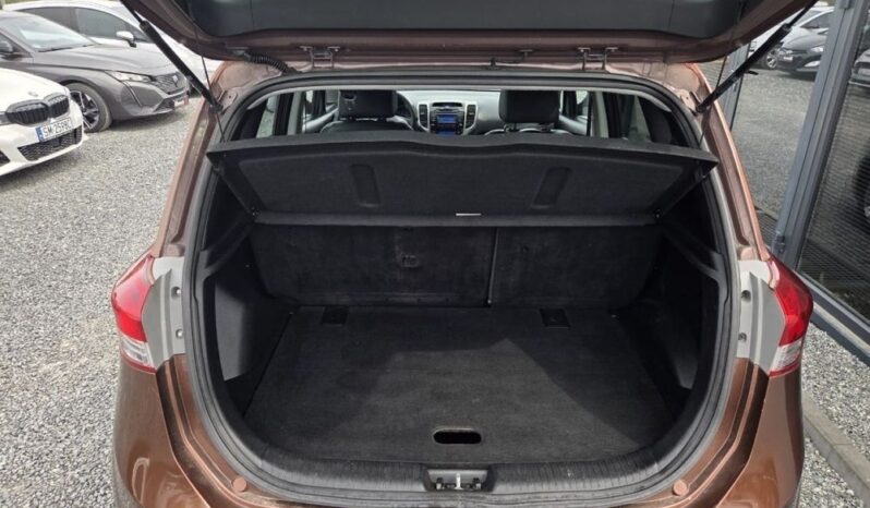 HYUNDAI ix20  | FWD (przód) | Manualna | 90 KM | Brązowy full