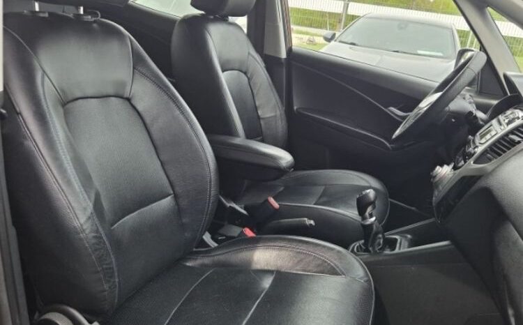 HYUNDAI ix20  | FWD (przód) | Manualna | 90 KM | Brązowy full