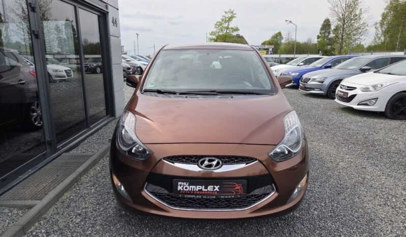 HYUNDAI ix20  | FWD (przód) | Manualna | 90 KM | Brązowy full