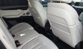 BMW X5 M | 4×4 (doł. automatycznie) | Automatyczna | 381 KM | Czarny full