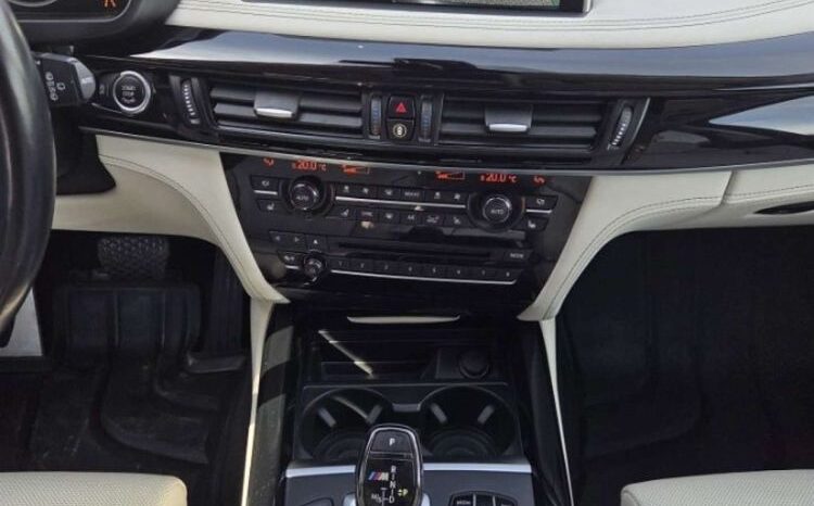 BMW X5 M | 4×4 (doł. automatycznie) | Automatyczna | 381 KM | Czarny full