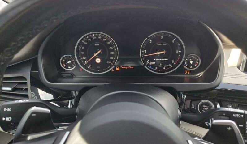 BMW X5 M | 4×4 (doł. automatycznie) | Automatyczna | 381 KM | Czarny full
