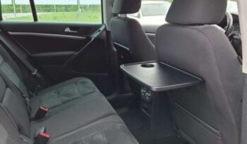VOLKSWAGEN Tiguan  | 4×4 (doł. automatycznie) | Automatyczna | 140 KM | Biały full