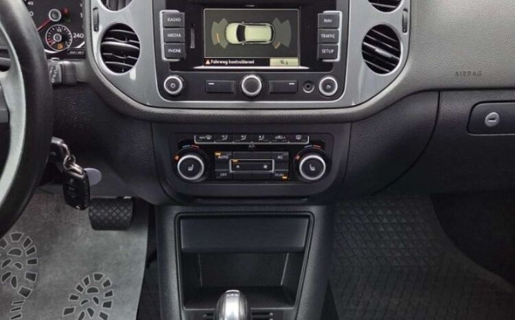 VOLKSWAGEN Tiguan  | 4×4 (doł. automatycznie) | Automatyczna | 140 KM | Biały full