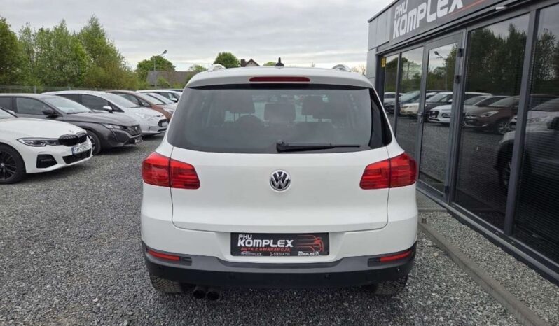 VOLKSWAGEN Tiguan  | 4×4 (doł. automatycznie) | Automatyczna | 140 KM | Biały full