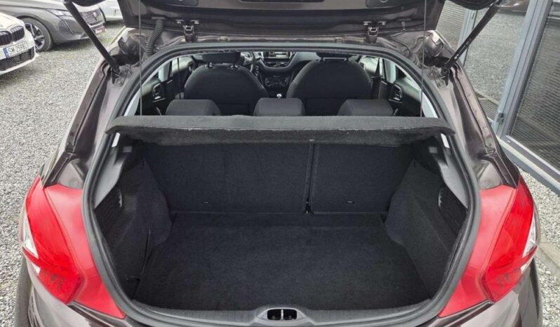 PEUGEOT 208  | FWD (przód) | Automatyczna | 68 KM | Brązowy full