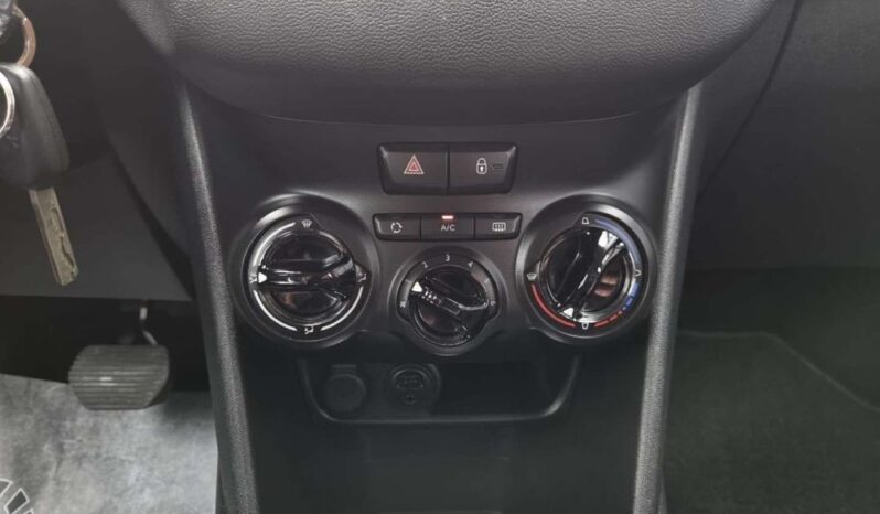 PEUGEOT 208  | FWD (przód) | Automatyczna | 68 KM | Brązowy full