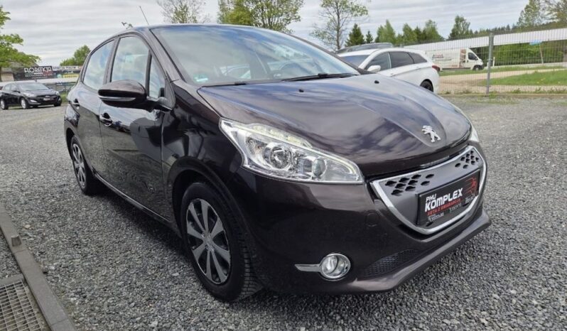PEUGEOT 208  | FWD (przód) | Automatyczna | 68 KM | Brązowy full