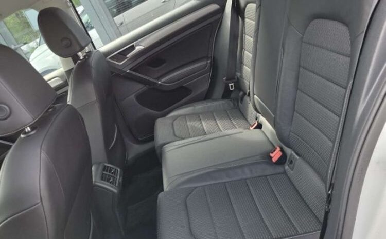 VOLKSWAGEN Golf  | FWD (przód) | Manualna | 105 KM | Biały full