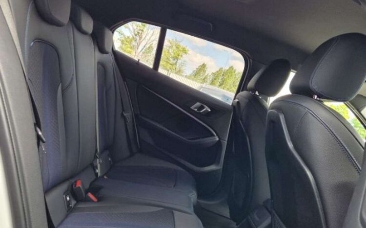 BMW Seria 1  | FWD (przód) | Automatyczna | 136 KM | Biały full