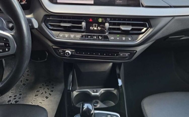 BMW Seria 1  | FWD (przód) | Automatyczna | 136 KM | Biały full