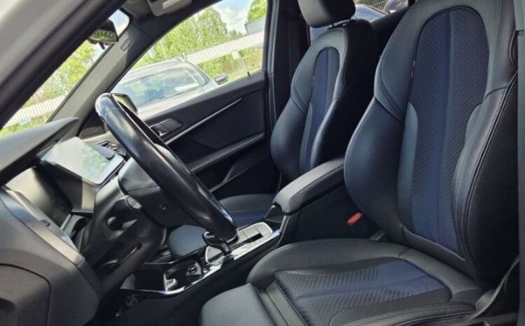 BMW Seria 1  | FWD (przód) | Automatyczna | 136 KM | Biały full