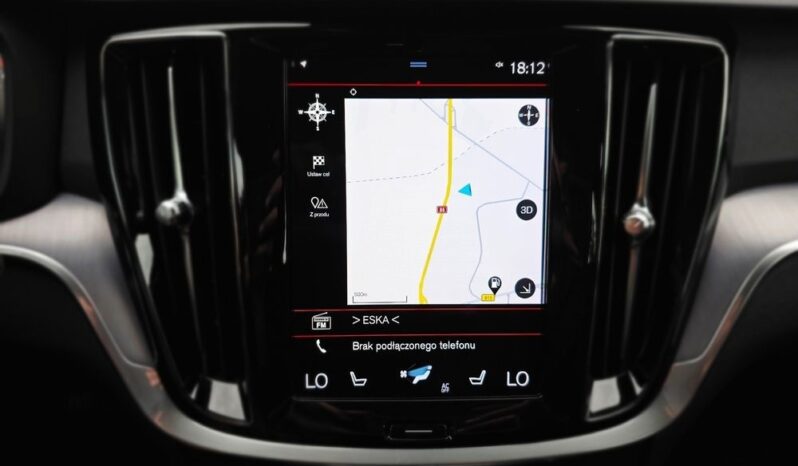 VOLVO V60  | FWD (przód) | Automatyczna | 190 KM | Szary full