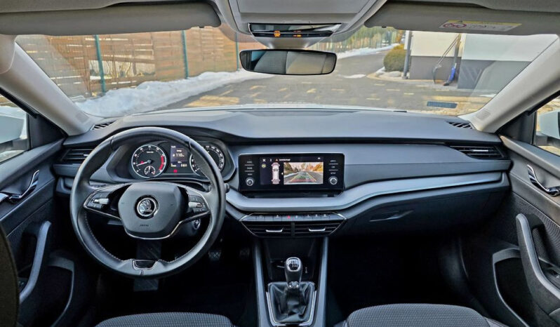 SKODA Octavia  | FWD (przód) | Manualna | 150 KM | Biały full