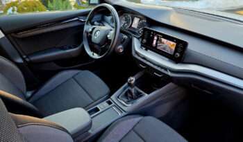 SKODA Octavia  | FWD (przód) | Manualna | 150 KM | Biały full