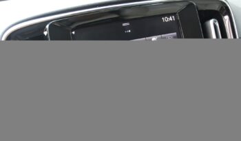 VOLVO XC 40 | FWD (przód) | Manualna | 156 KM | Czarny full