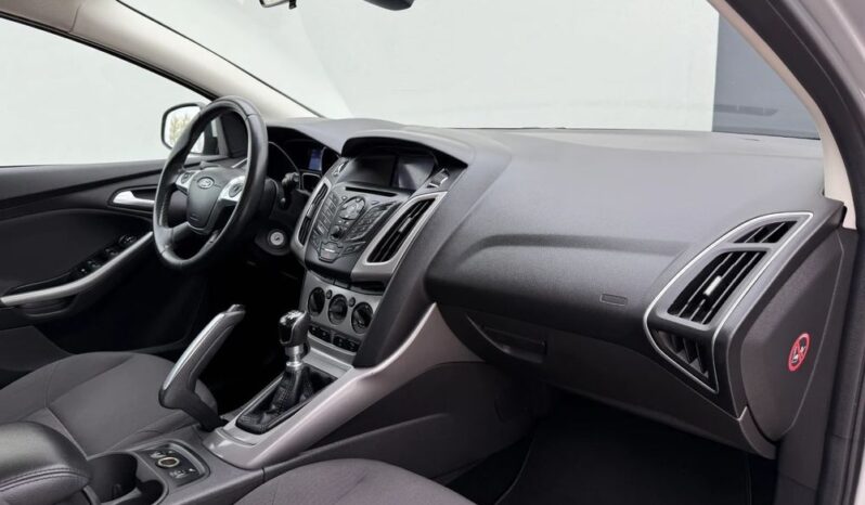 FORD Focus  | FWD (przód) | Manualna | 140 KM | Srebrny full