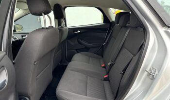 FORD Focus  | FWD (przód) | Manualna | 140 KM | Srebrny full
